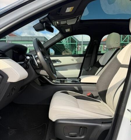 Білий Ленд Ровер Рендж Ровер Велар, об'ємом двигуна 2 л та пробігом 95 тис. км за 35800 $, фото 10 на Automoto.ua