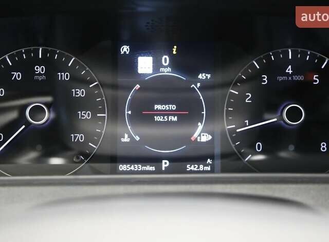 Белый Ленд Ровер Рендж Ровер Велар, объемом двигателя 2 л и пробегом 138 тыс. км за 39690 $, фото 24 на Automoto.ua