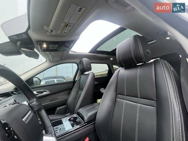 Білий Ленд Ровер Рендж Ровер Велар, об'ємом двигуна 2 л та пробігом 128 тис. км за 42000 $, фото 9 на Automoto.ua