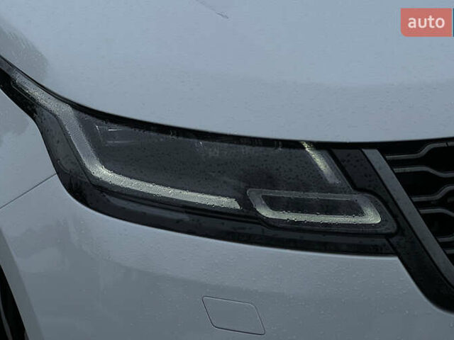 Белый Ленд Ровер Рендж Ровер Велар, объемом двигателя 3 л и пробегом 60 тыс. км за 33900 $, фото 28 на Automoto.ua