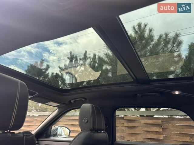 Білий Ленд Ровер Рендж Ровер Велар, об'ємом двигуна 2 л та пробігом 131 тис. км за 32000 $, фото 63 на Automoto.ua