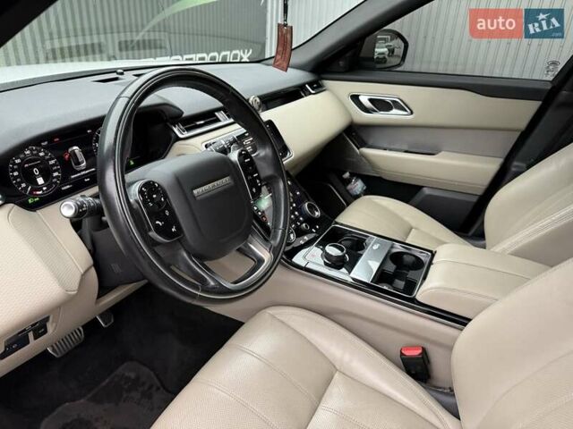 Белый Ленд Ровер Рендж Ровер Велар, объемом двигателя 3 л и пробегом 133 тыс. км за 39500 $, фото 46 на Automoto.ua