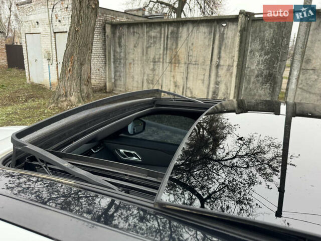 Білий Ленд Ровер Рендж Ровер Велар, об'ємом двигуна 2 л та пробігом 150 тис. км за 29900 $, фото 39 на Automoto.ua