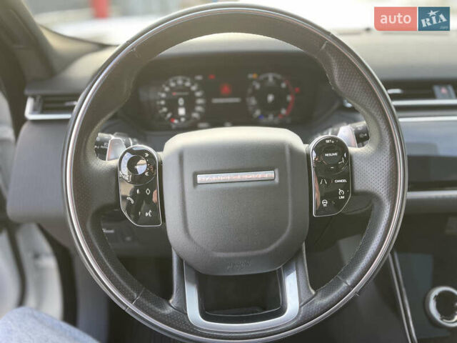 Білий Ленд Ровер Рендж Ровер Велар, об'ємом двигуна 2 л та пробігом 209 тис. км за 31999 $, фото 39 на Automoto.ua