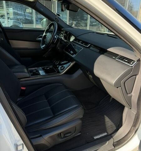 Білий Ленд Ровер Рендж Ровер Велар, об'ємом двигуна 2 л та пробігом 132 тис. км за 33000 $, фото 19 на Automoto.ua