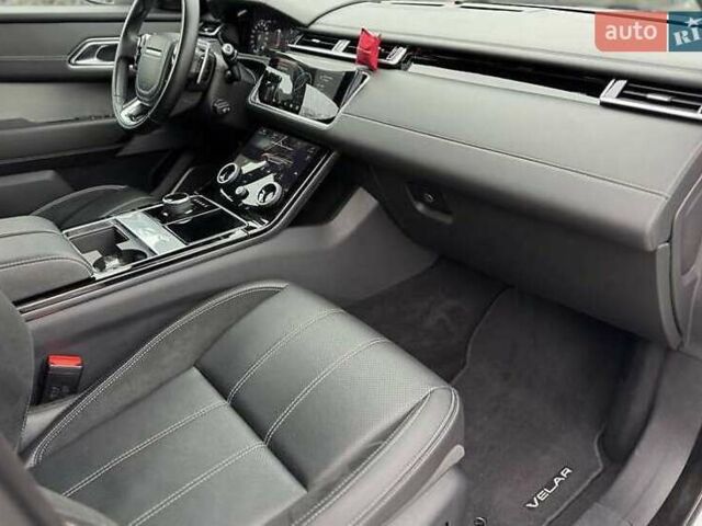 Белый Ленд Ровер Рендж Ровер Велар, объемом двигателя 2 л и пробегом 134 тыс. км за 34000 $, фото 9 на Automoto.ua