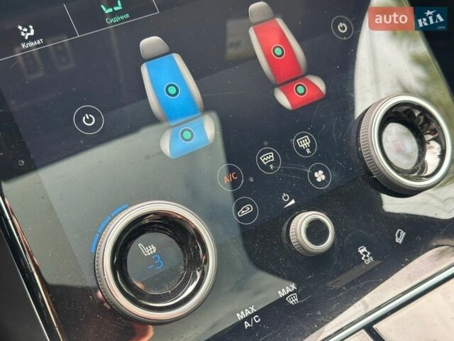 Білий Ленд Ровер Рендж Ровер Велар, об'ємом двигуна 2 л та пробігом 131 тис. км за 32000 $, фото 61 на Automoto.ua