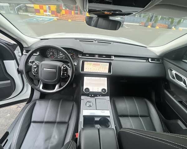 Білий Ленд Ровер Рендж Ровер Велар, об'ємом двигуна 2 л та пробігом 128 тис. км за 42000 $, фото 18 на Automoto.ua