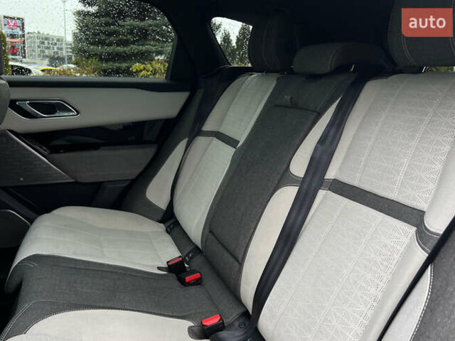 Белый Ленд Ровер Рендж Ровер Велар, объемом двигателя 3 л и пробегом 60 тыс. км за 33900 $, фото 26 на Automoto.ua