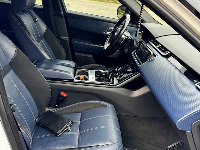 Белый Ленд Ровер Рендж Ровер Велар, объемом двигателя 2 л и пробегом 150 тыс. км за 31000 $, фото 8 на Automoto.ua