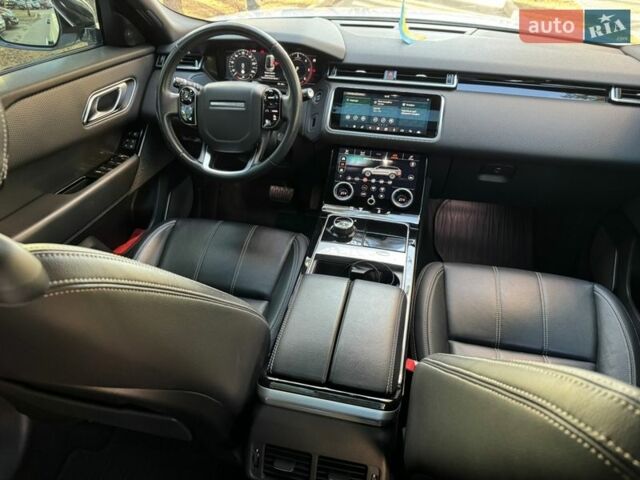 Белый Ленд Ровер Рендж Ровер Велар, объемом двигателя 3 л и пробегом 75 тыс. км за 42500 $, фото 44 на Automoto.ua