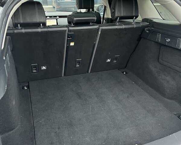 Білий Ленд Ровер Рендж Ровер Велар, об'ємом двигуна 2 л та пробігом 128 тис. км за 42000 $, фото 21 на Automoto.ua