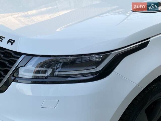 Белый Ленд Ровер Рендж Ровер Велар, объемом двигателя 2 л и пробегом 91 тыс. км за 34999 $, фото 9 на Automoto.ua