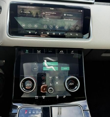 Білий Ленд Ровер Рендж Ровер Велар, об'ємом двигуна 2 л та пробігом 95 тис. км за 35800 $, фото 13 на Automoto.ua