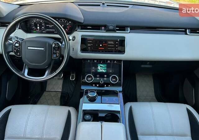 Білий Ленд Ровер Рендж Ровер Велар, об'ємом двигуна 3 л та пробігом 76 тис. км за 35999 $, фото 39 на Automoto.ua