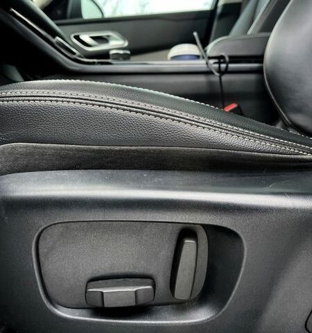 Белый Ленд Ровер Рендж Ровер Велар, объемом двигателя 2 л и пробегом 139 тыс. км за 32300 $, фото 31 на Automoto.ua