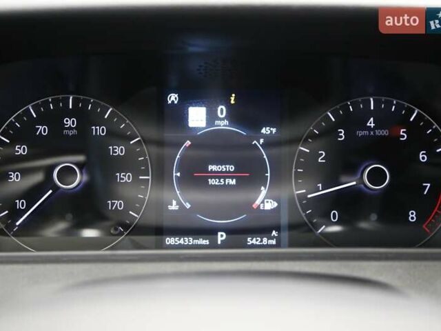 Білий Ленд Ровер Рендж Ровер Велар, об'ємом двигуна 2 л та пробігом 138 тис. км за 41900 $, фото 16 на Automoto.ua