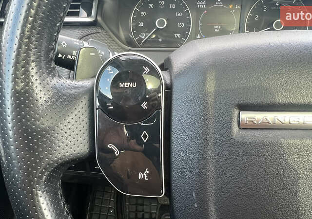 Белый Ленд Ровер Рендж Ровер Велар, объемом двигателя 2 л и пробегом 134 тыс. км за 25500 $, фото 15 на Automoto.ua