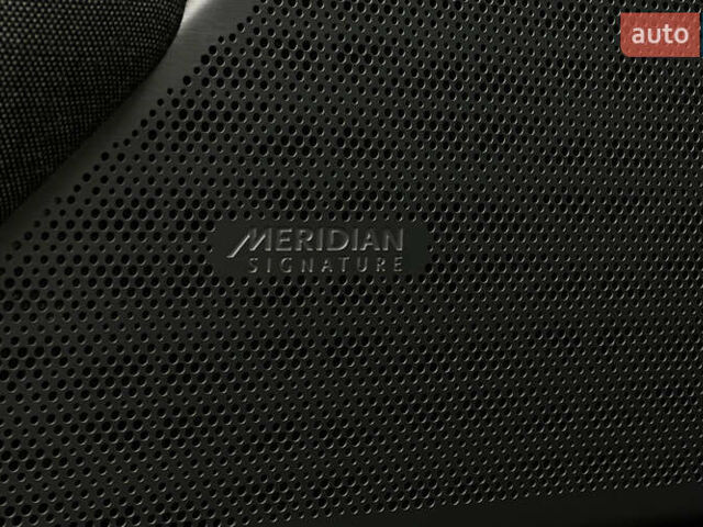 Белый Ленд Ровер Рендж Ровер Велар, объемом двигателя 3 л и пробегом 60 тыс. км за 33900 $, фото 23 на Automoto.ua