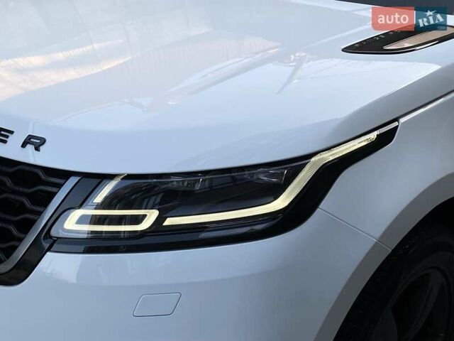 Белый Ленд Ровер Рендж Ровер Велар, объемом двигателя 2 л и пробегом 91 тыс. км за 34999 $, фото 10 на Automoto.ua