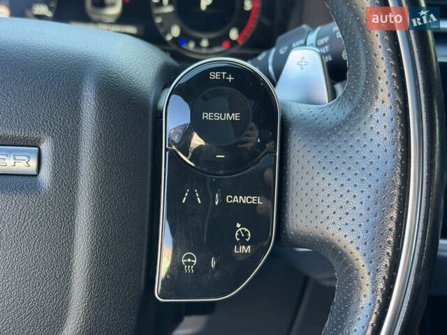 Белый Ленд Ровер Рендж Ровер Велар, объемом двигателя 2 л и пробегом 91 тыс. км за 34999 $, фото 40 на Automoto.ua