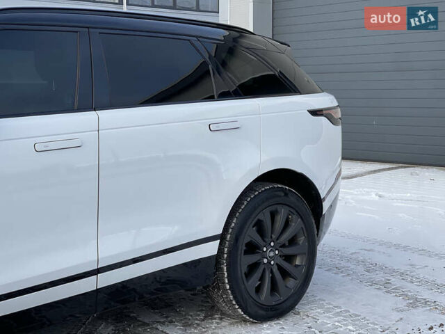Білий Ленд Ровер Рендж Ровер Велар, об'ємом двигуна 2 л та пробігом 209 тис. км за 31999 $, фото 14 на Automoto.ua