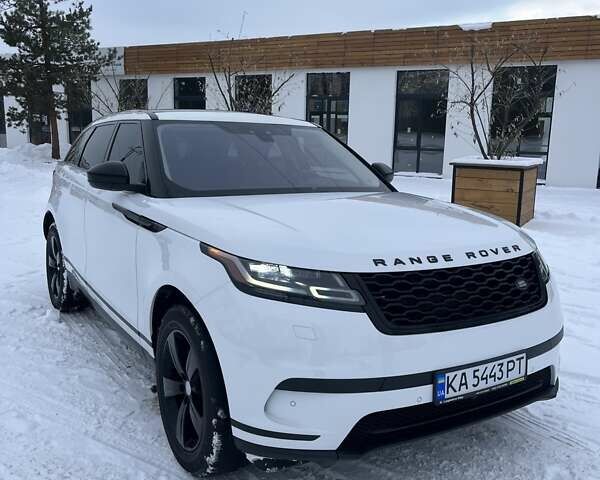 Белый Ленд Ровер Рендж Ровер Велар, объемом двигателя 2 л и пробегом 138 тыс. км за 39690 $, фото 9 на Automoto.ua