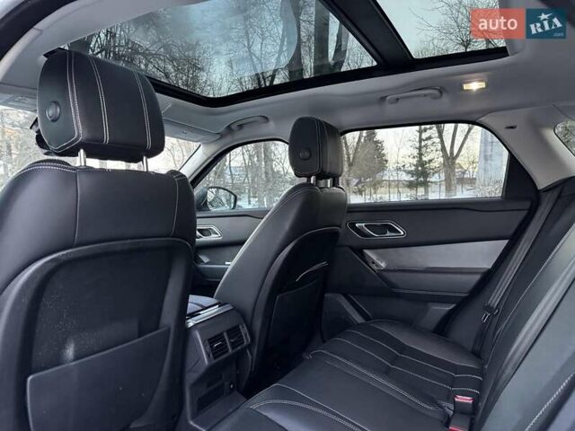 Білий Ленд Ровер Рендж Ровер Велар, об'ємом двигуна 2 л та пробігом 141 тис. км за 37690 $, фото 27 на Automoto.ua