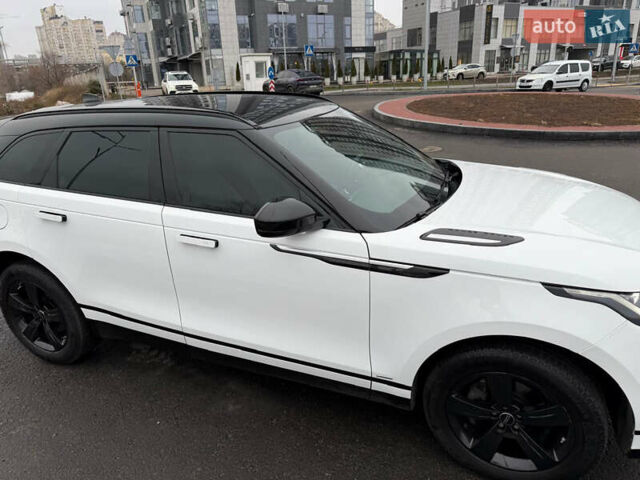 Білий Ленд Ровер Рендж Ровер Велар, об'ємом двигуна 2 л та пробігом 66 тис. км за 31000 $, фото 3 на Automoto.ua