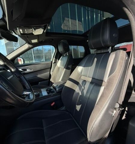 Білий Ленд Ровер Рендж Ровер Велар, об'ємом двигуна 2 л та пробігом 132 тис. км за 33000 $, фото 23 на Automoto.ua