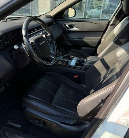 Білий Ленд Ровер Рендж Ровер Велар, об'ємом двигуна 2 л та пробігом 132 тис. км за 33000 $, фото 25 на Automoto.ua