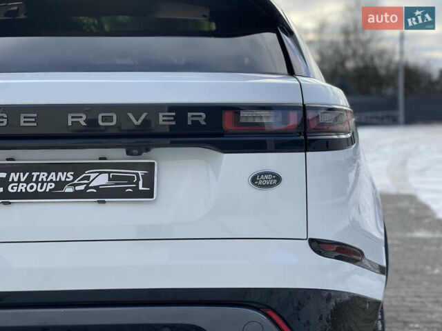 Білий Ленд Ровер Рендж Ровер Велар, об'ємом двигуна 2 л та пробігом 209 тис. км за 31999 $, фото 28 на Automoto.ua