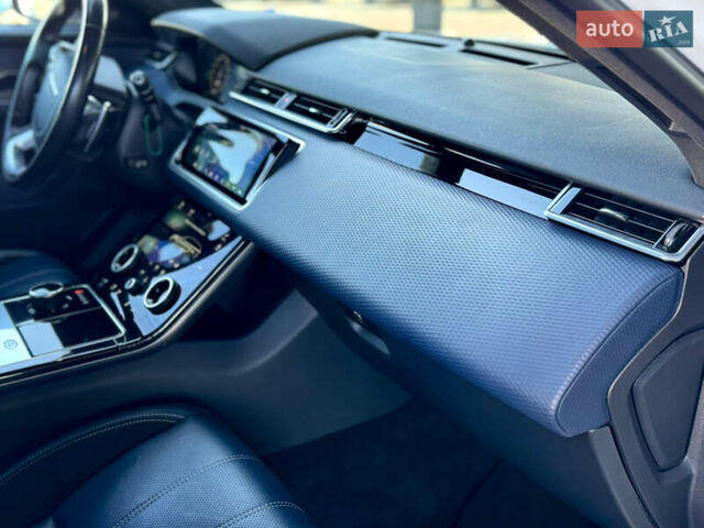 Белый Ленд Ровер Рендж Ровер Велар, объемом двигателя 2 л и пробегом 91 тыс. км за 34999 $, фото 56 на Automoto.ua