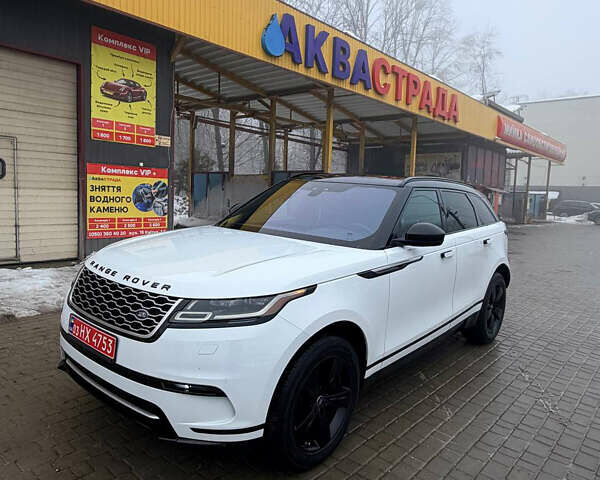 Білий Ленд Ровер Рендж Ровер Велар, об'ємом двигуна 2 л та пробігом 181 тис. км за 28500 $, фото 1 на Automoto.ua