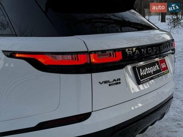 Білий Ленд Ровер Рендж Ровер Велар, об'ємом двигуна 2 л та пробігом 141 тис. км за 37690 $, фото 32 на Automoto.ua