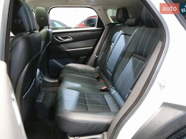 Білий Ленд Ровер Рендж Ровер Велар, об'ємом двигуна 2 л та пробігом 138 тис. км за 41900 $, фото 9 на Automoto.ua