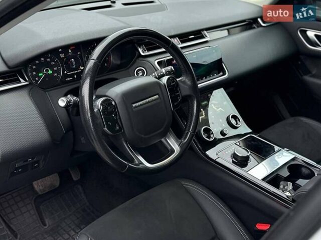 Белый Ленд Ровер Рендж Ровер Велар, объемом двигателя 2 л и пробегом 127 тыс. км за 27900 $, фото 13 на Automoto.ua