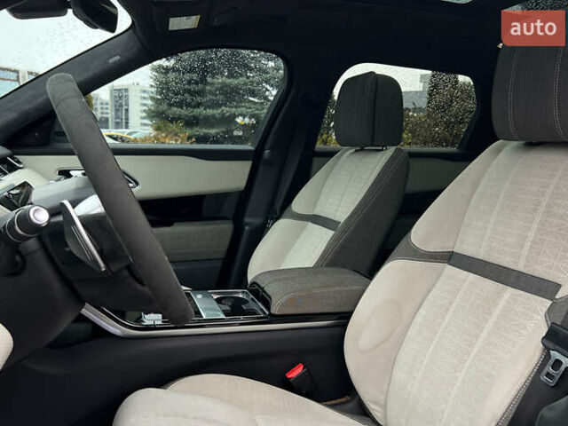 Белый Ленд Ровер Рендж Ровер Велар, объемом двигателя 3 л и пробегом 60 тыс. км за 33900 $, фото 8 на Automoto.ua