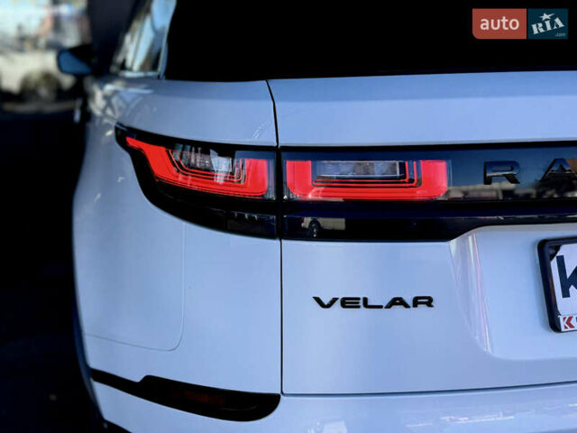 Белый Ленд Ровер Рендж Ровер Велар, объемом двигателя 2 л и пробегом 91 тыс. км за 34999 $, фото 23 на Automoto.ua
