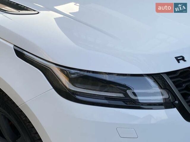 Белый Ленд Ровер Рендж Ровер Велар, объемом двигателя 2 л и пробегом 91 тыс. км за 34999 $, фото 11 на Automoto.ua