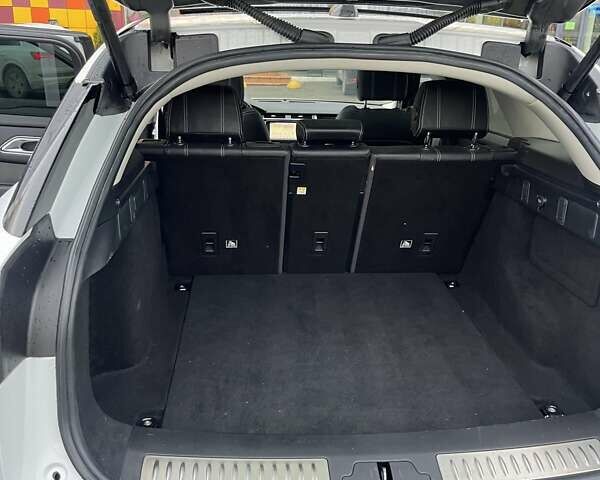 Білий Ленд Ровер Рендж Ровер Велар, об'ємом двигуна 2 л та пробігом 128 тис. км за 42000 $, фото 19 на Automoto.ua