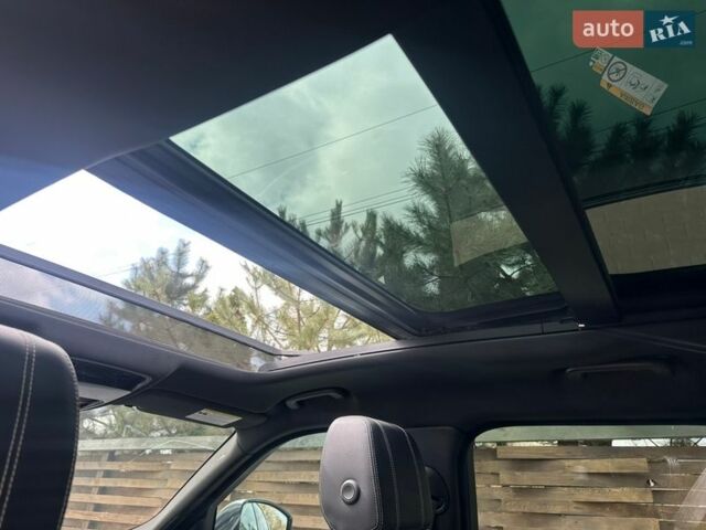 Білий Ленд Ровер Рендж Ровер Велар, об'ємом двигуна 2 л та пробігом 131 тис. км за 32000 $, фото 65 на Automoto.ua