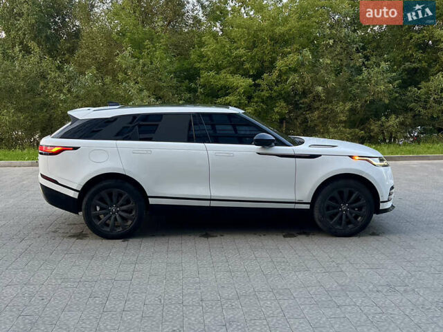 Білий Ленд Ровер Рендж Ровер Велар, об'ємом двигуна 2 л та пробігом 150 тис. км за 29900 $, фото 4 на Automoto.ua