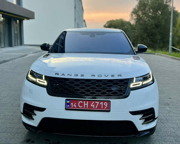 Білий Ленд Ровер Рендж Ровер Велар, об'ємом двигуна 2 л та пробігом 150 тис. км за 29900 $, фото 1 на Automoto.ua