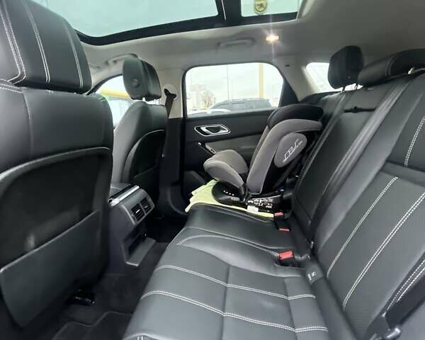 Білий Ленд Ровер Рендж Ровер Велар, об'ємом двигуна 2 л та пробігом 128 тис. км за 42000 $, фото 15 на Automoto.ua