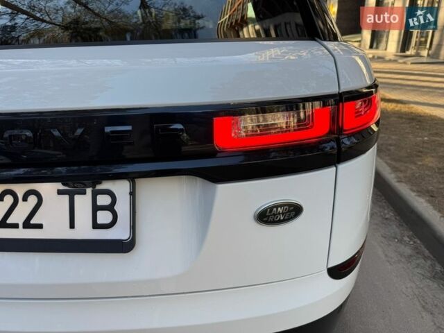 Белый Ленд Ровер Рендж Ровер Велар, объемом двигателя 3 л и пробегом 75 тыс. км за 42500 $, фото 10 на Automoto.ua