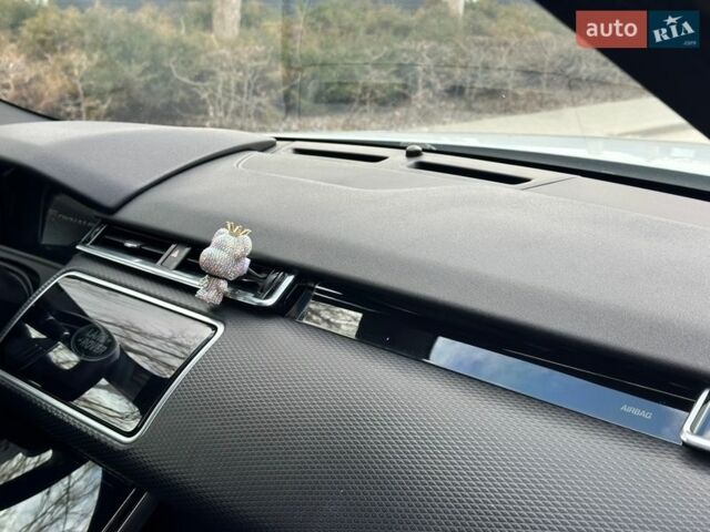 Білий Ленд Ровер Рендж Ровер Велар, об'ємом двигуна 2 л та пробігом 131 тис. км за 32000 $, фото 52 на Automoto.ua