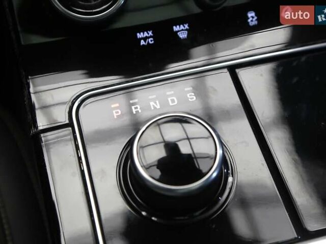 Білий Ленд Ровер Рендж Ровер Велар, об'ємом двигуна 2 л та пробігом 138 тис. км за 41900 $, фото 28 на Automoto.ua