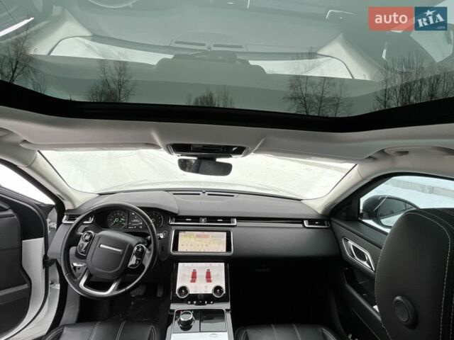 Білий Ленд Ровер Рендж Ровер Велар, об'ємом двигуна 2 л та пробігом 143 тис. км за 33500 $, фото 23 на Automoto.ua
