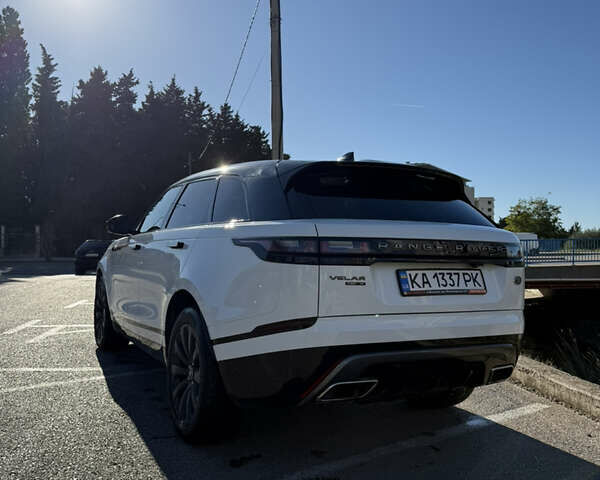 Белый Ленд Ровер Рендж Ровер Велар, объемом двигателя 3 л и пробегом 85 тыс. км за 40000 $, фото 6 на Automoto.ua